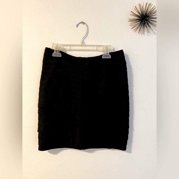 Foreign Exchange Skirt (*new with tags) - Picture 2 of 3